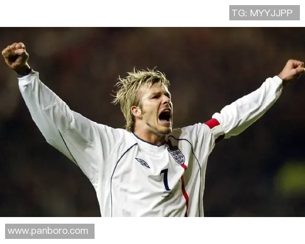 裁判目光定格瞬间见证球星绿茵场巅峰精彩表现